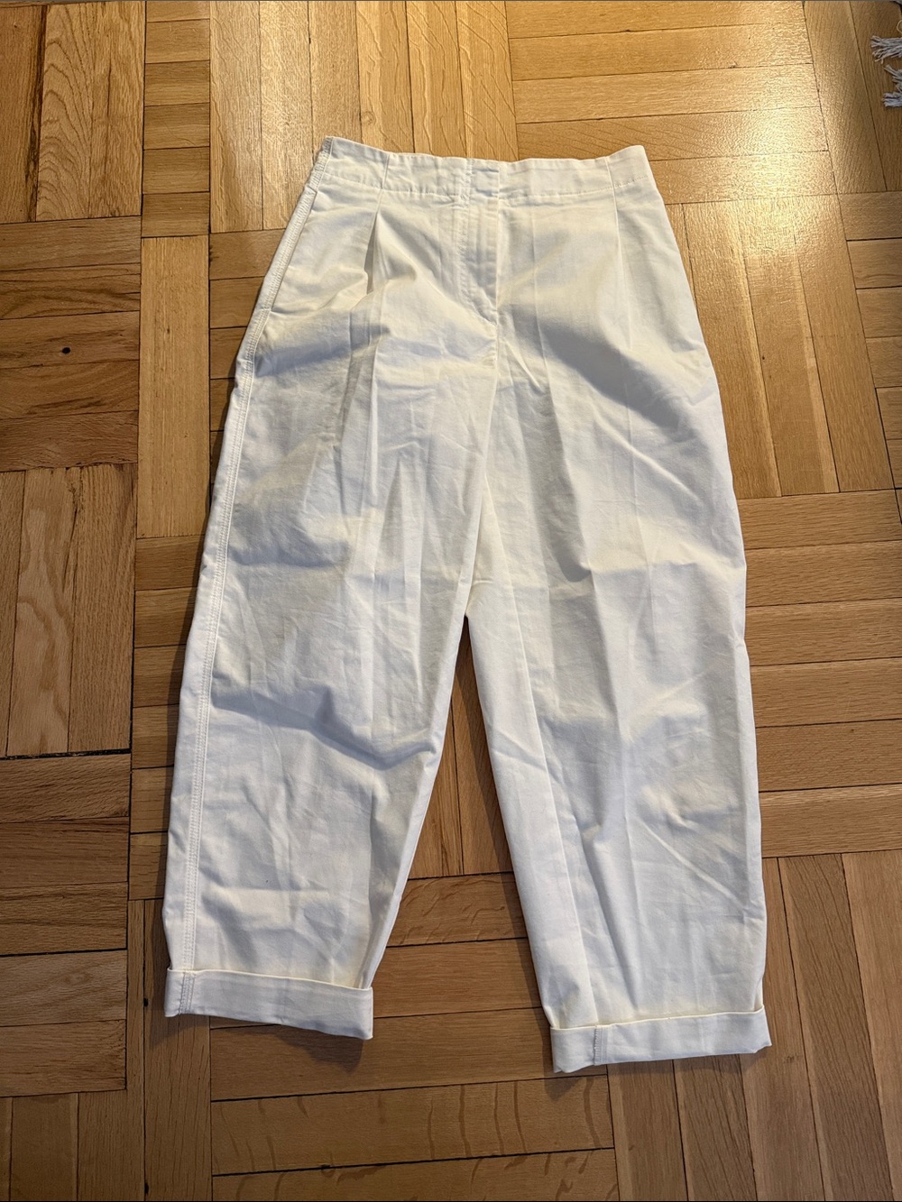 Aritzia White Pants by Wilfred Free